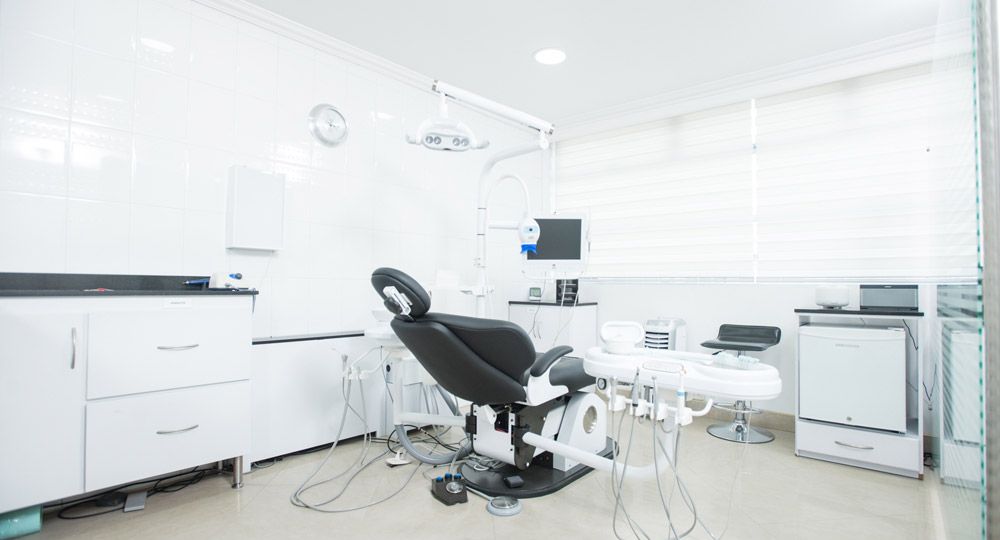 Private clinics or dental franchises?