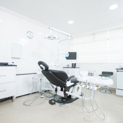 Private clinics or dental franchises?